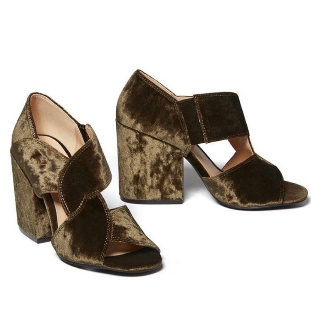 Cabi Interlock Block Velvet Heels Moss Green 7